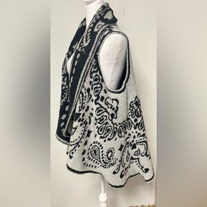 Lagenlook Boho Sweater Cardigan Long Asymmetrical Soft Gray & Black Open Ruffle